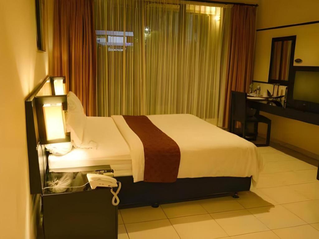 Puri Chorus Boutique Hotel Pakualaman Экстерьер фото