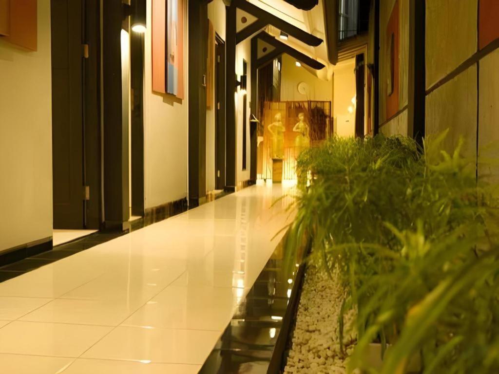 Puri Chorus Boutique Hotel Pakualaman Экстерьер фото