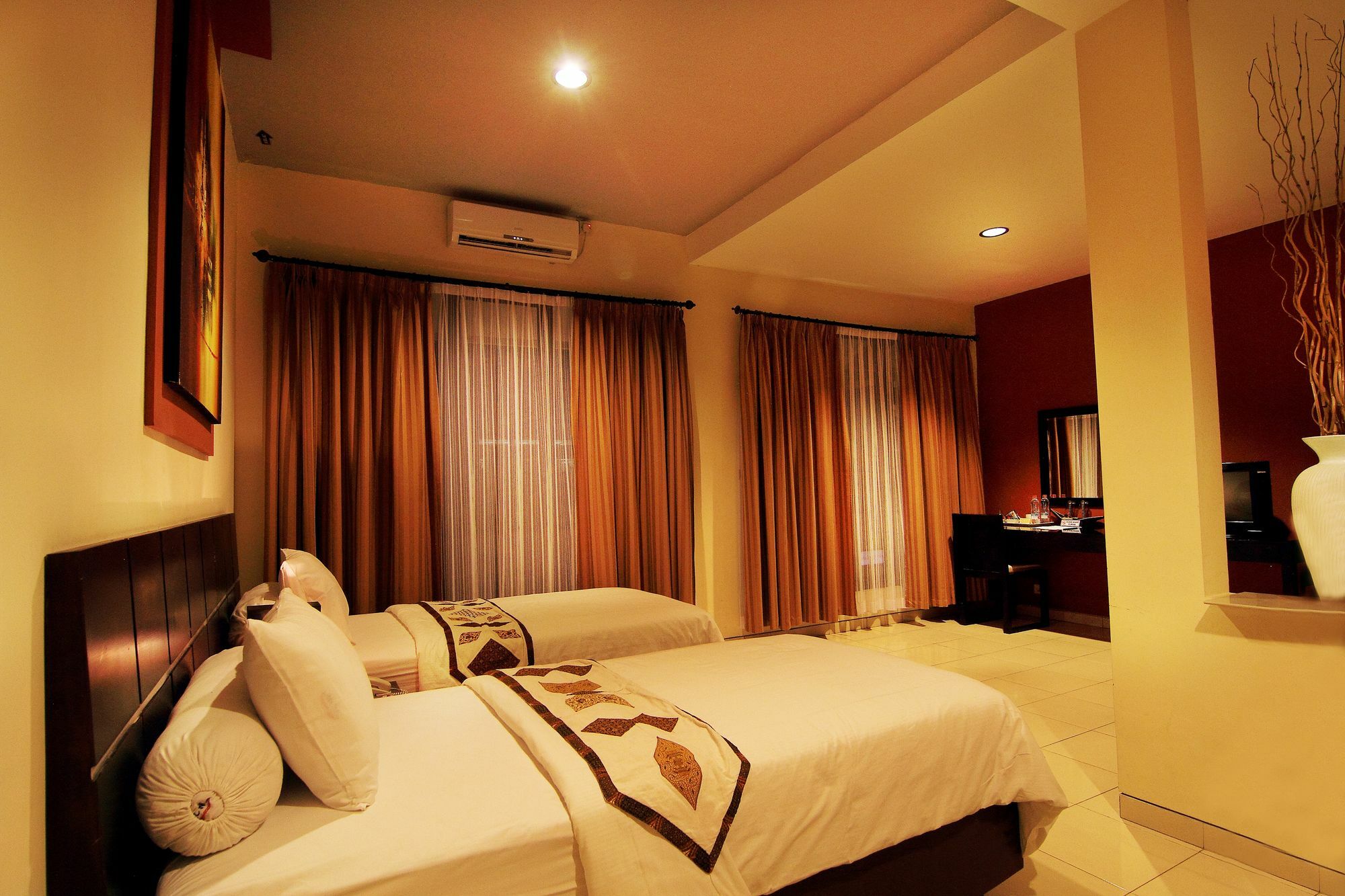 Puri Chorus Boutique Hotel Pakualaman Экстерьер фото