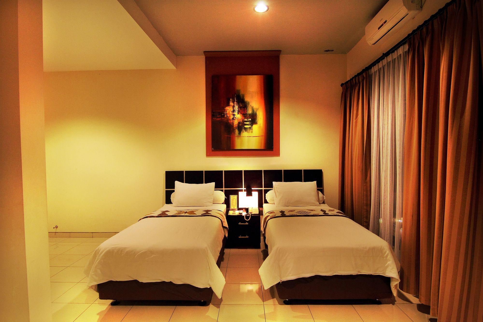 Puri Chorus Boutique Hotel Pakualaman Экстерьер фото