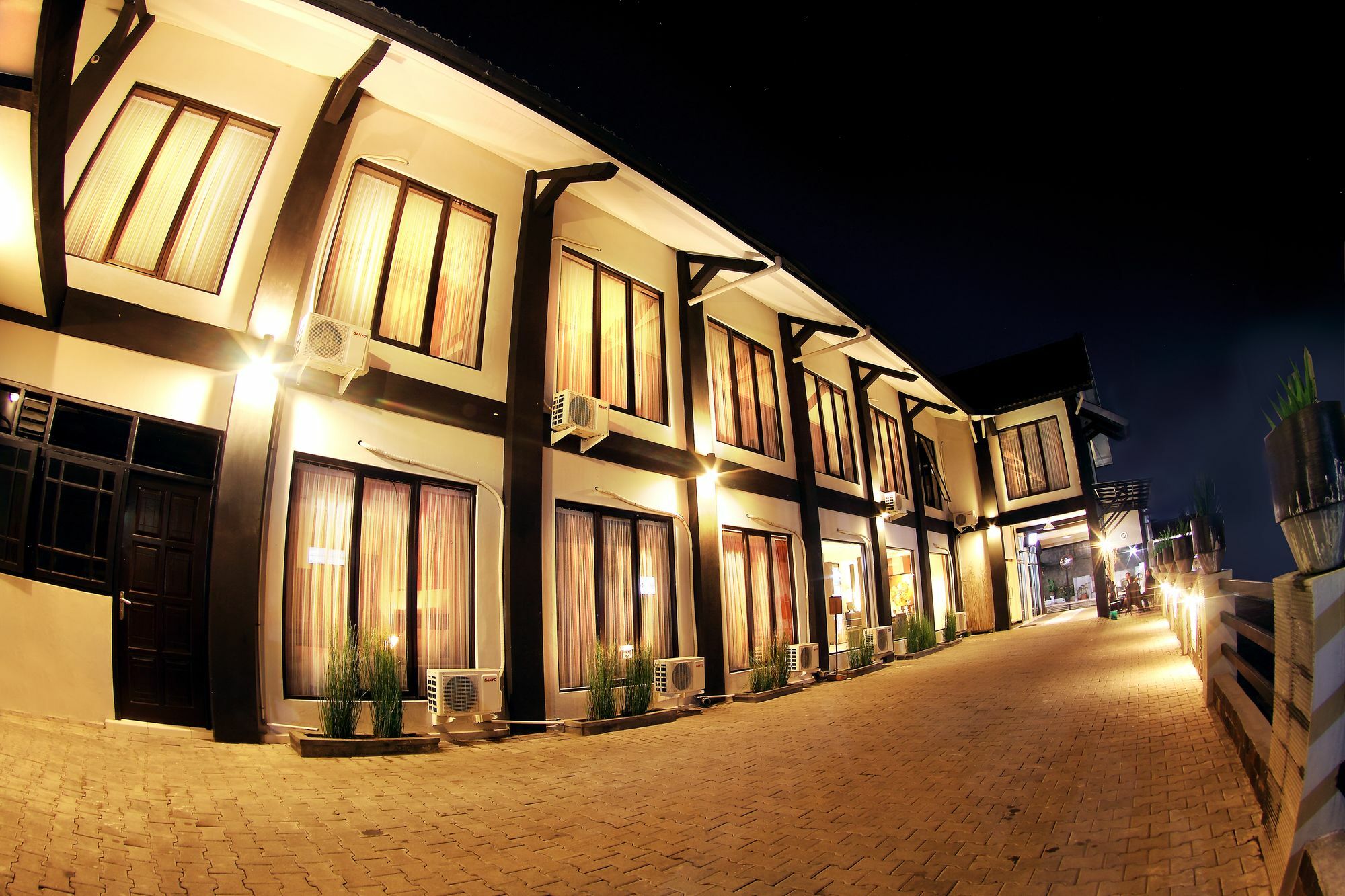 Puri Chorus Boutique Hotel Pakualaman Экстерьер фото